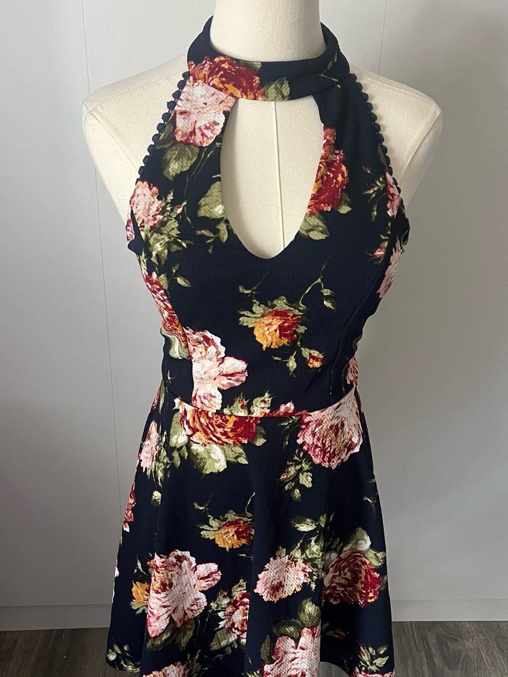 Crystal doll  Moody Floral Halter Keyhole Skater Dress Size 3